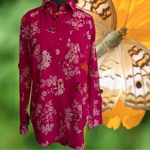 Kim Rogers welcome spring butterfly and floral print on classic button down